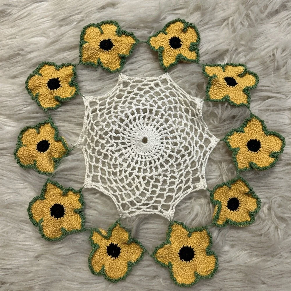 Vintage 2 Handmade Doilies Crocheted Sunflowers Round Yellow Orange‎ Floral